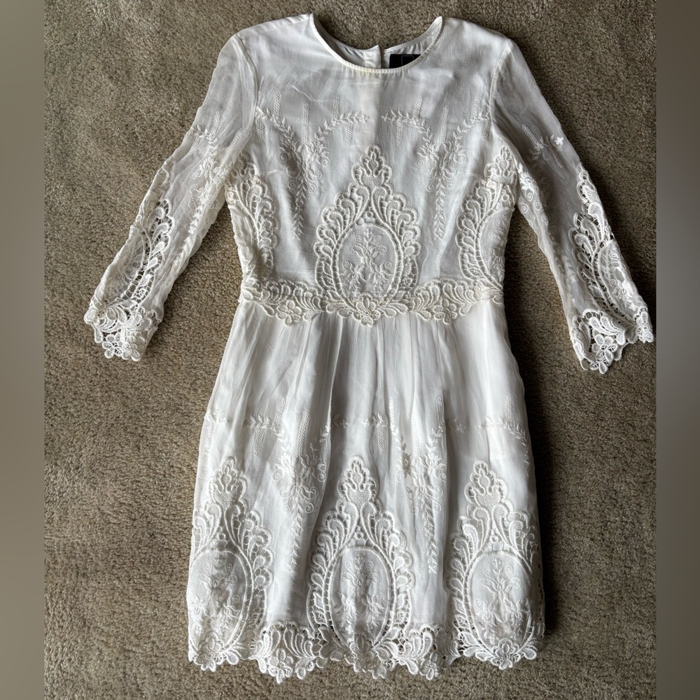 Dolce Vita White Embroidered Lace Dress – Size Medium